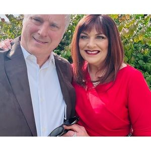 Meet Robin, Your Posher!